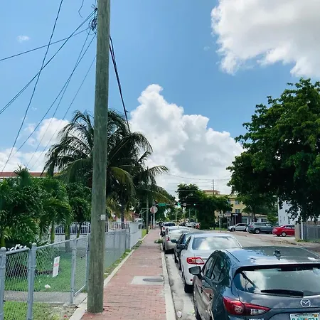 Adorable Private Apartments In The Heart Of Miami!